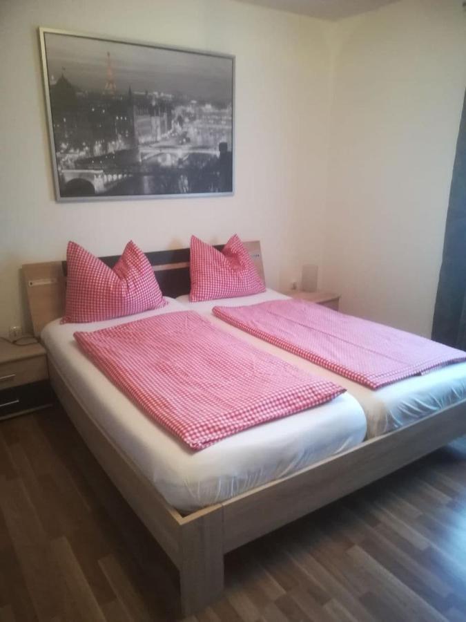 Zentral Gelegene, Sehr Ruhige Und Helle Wohnung Грац Экстерьер фото
