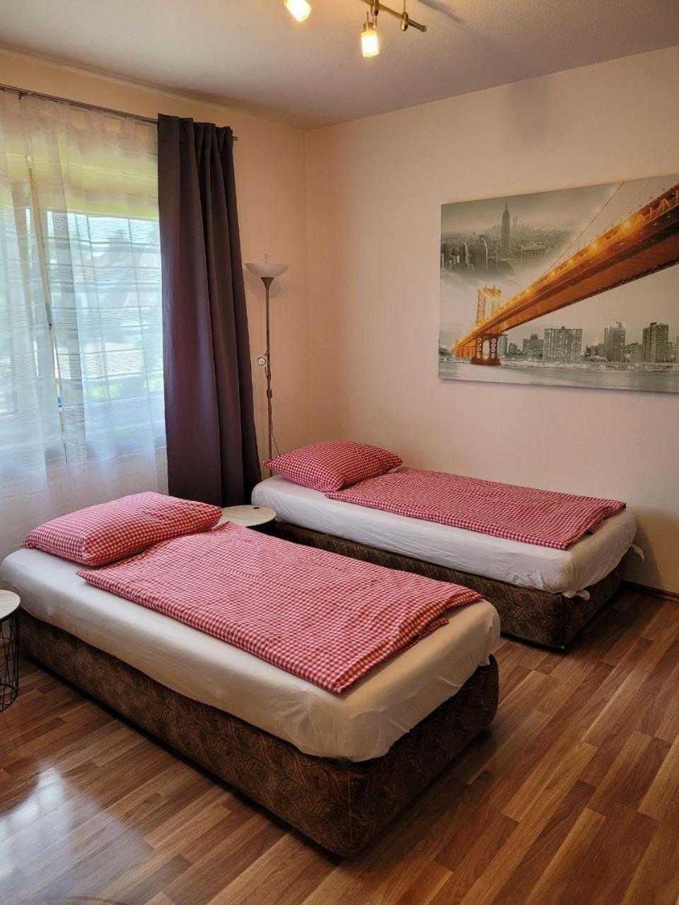 Zentral Gelegene, Sehr Ruhige Und Helle Wohnung Грац Экстерьер фото