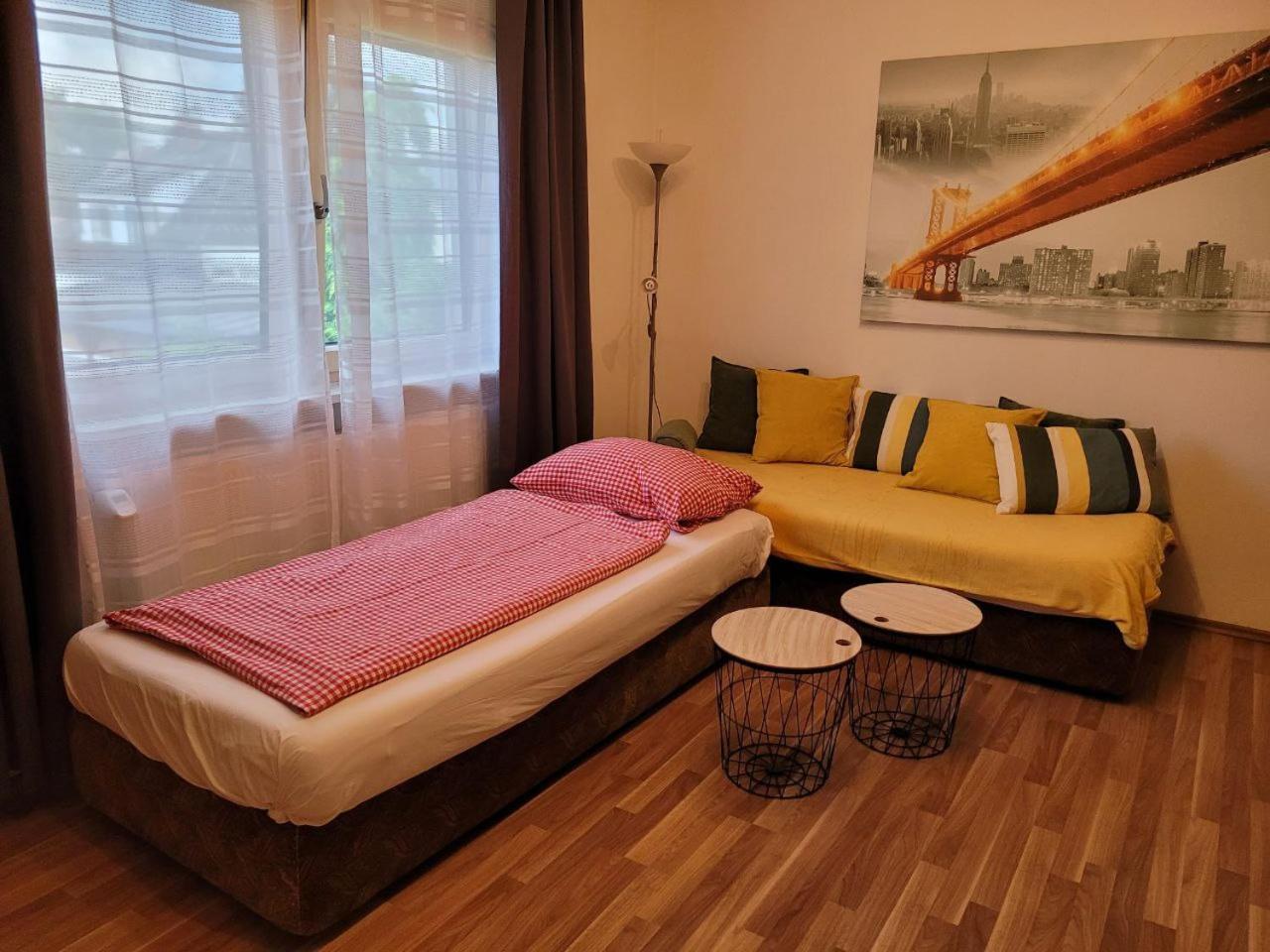 Zentral Gelegene, Sehr Ruhige Und Helle Wohnung Грац Экстерьер фото